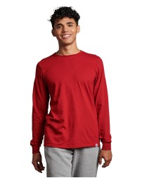 Russell Athletic 64LTTM   Unisex Essential Performance Long-Sleeve T-Shirt